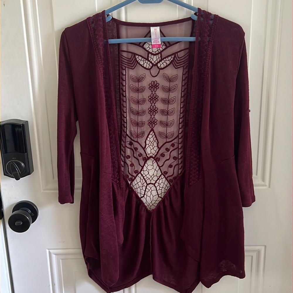 (5/$20) No Boundaries Maroon Light Quarter Sleeve Cover/ Cardigan